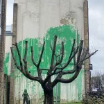Banksy Finsbury Park London UK LIFEless tree