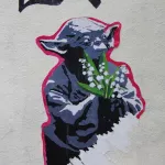 FR Paris paste Star Wars Yoda