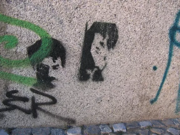 DE Berlin two stencils