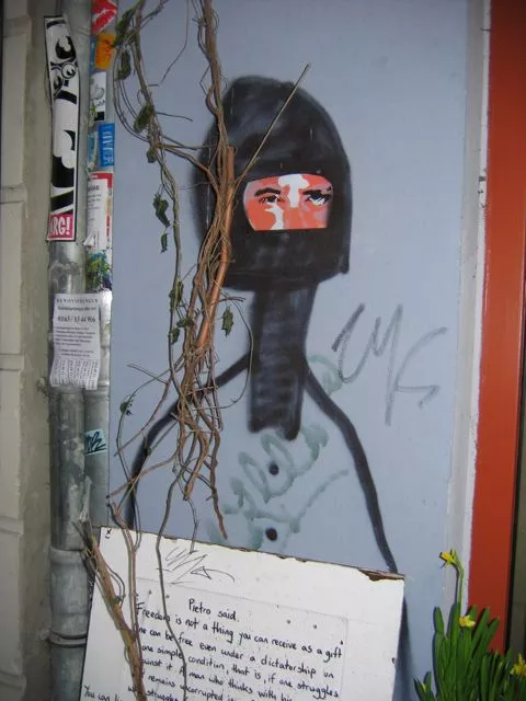 DE Berlin masked