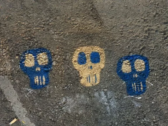 SF Clarion Alley skulls 2013